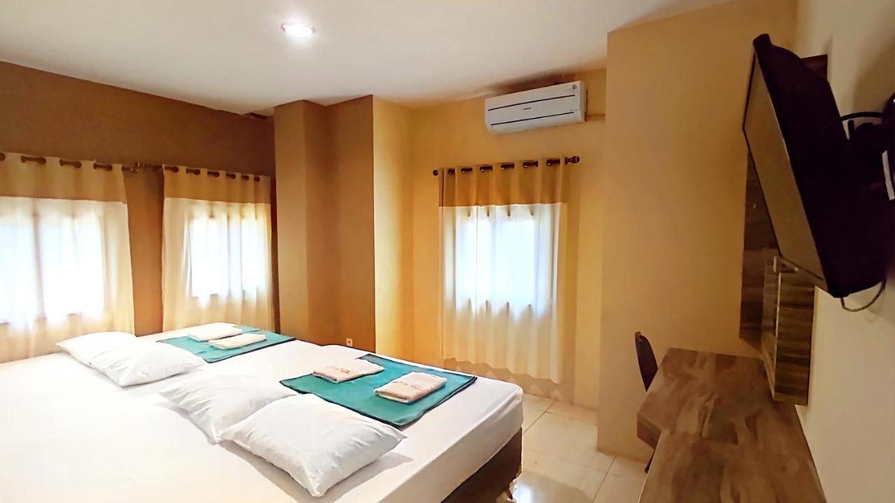 Hotel Syariah Larismanis Semarang Exterior foto