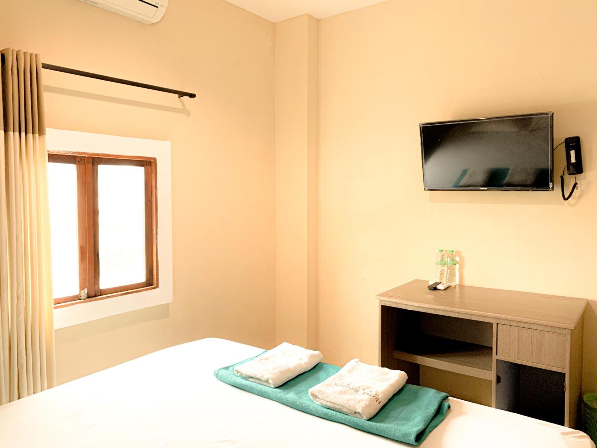 Hotel Syariah Larismanis Semarang Exterior foto